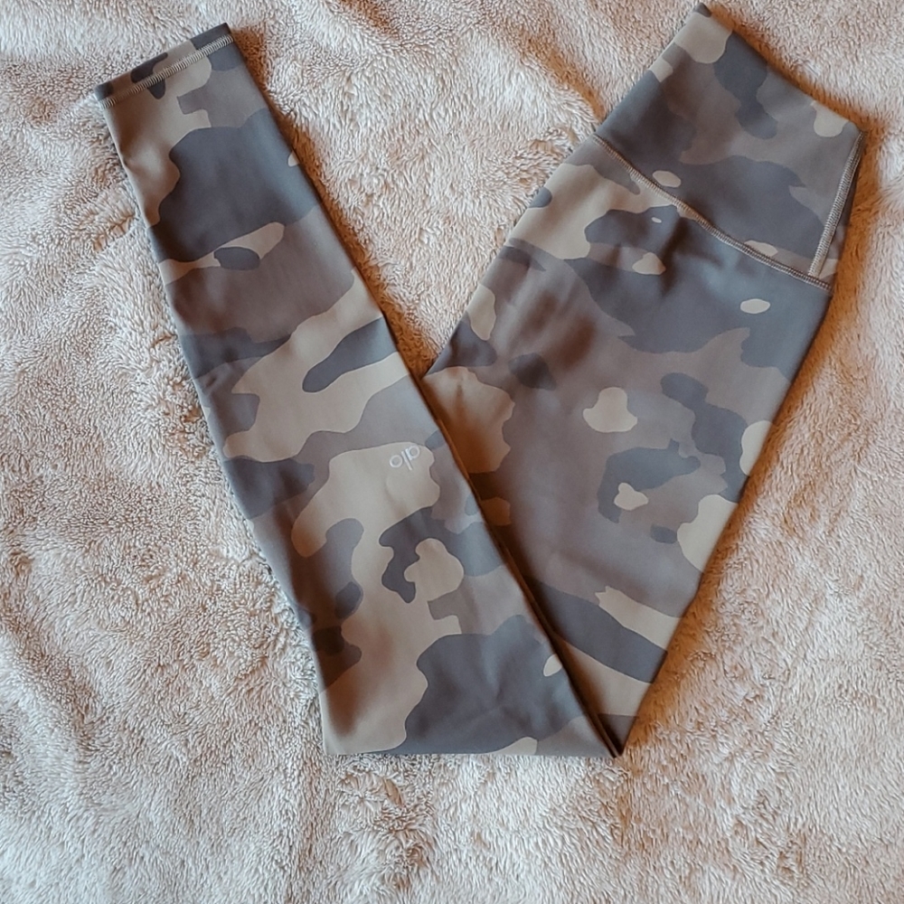 ALO Yoga Vapor Pants Camo Putty